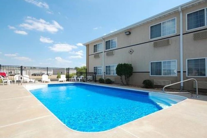 Pool 3 of 24