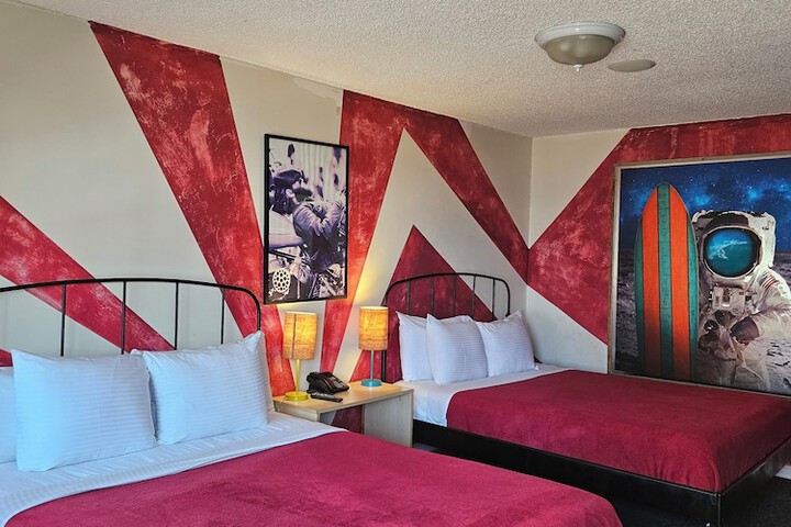 Room 19 of 60