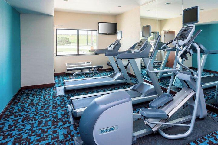 Fairfield Inn & Suites Victoria