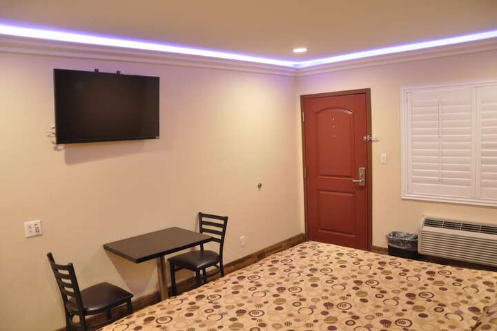 Room 13 of 22