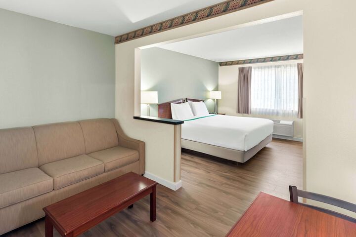 Room 20 of 36