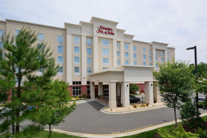 Hampton Inn & Suites Durham / North I-85
