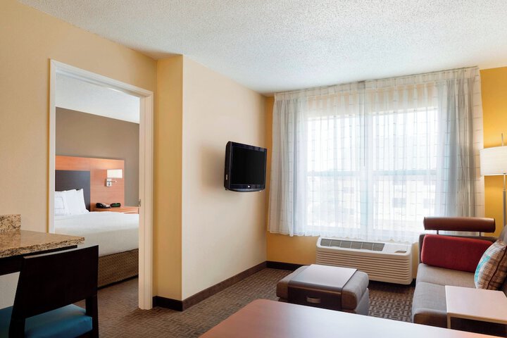 Room 12 of 24