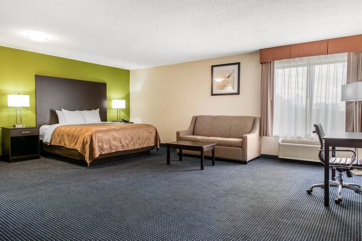 Room 28 of 41