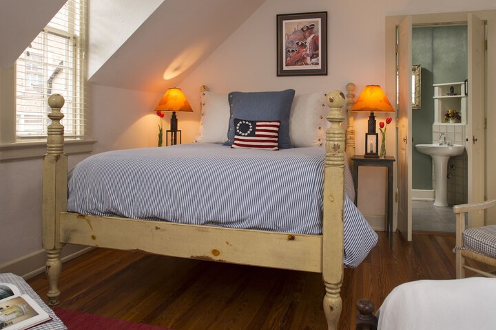Room 42 of 79