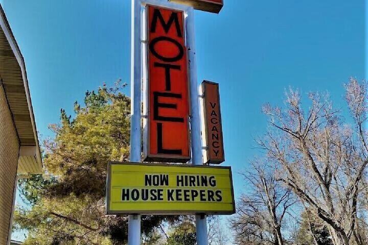 Thunderbird Motel