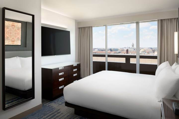 Room 60 of 103