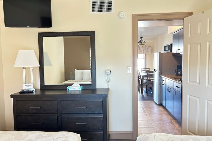 Room 68 of 185