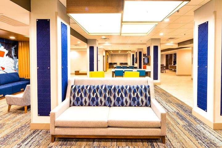 Holiday Inn Express & Suites Harrisonburg University Area by IHG