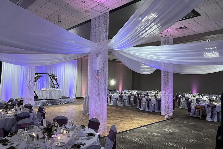 DoubleTree by Hilton Hotel Bloomington