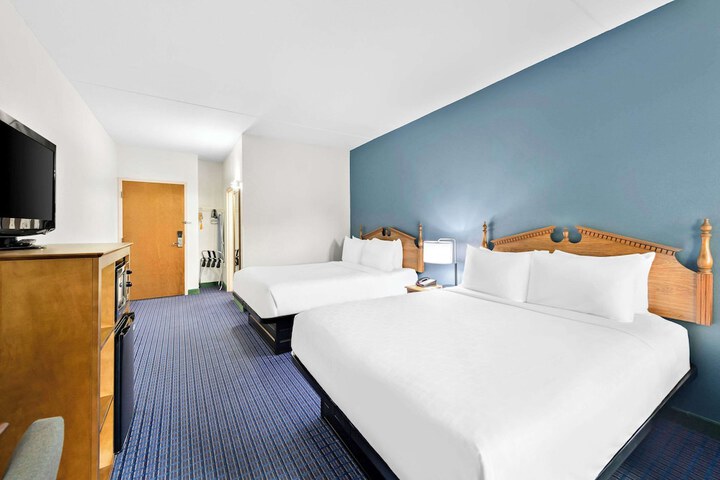 Room 48 of 73
