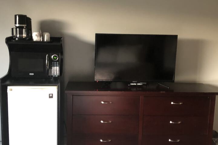 Room 12 of 42