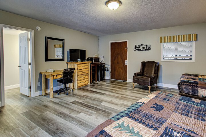 Room 41 of 104