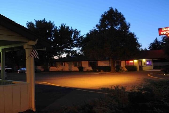 Burney Motel