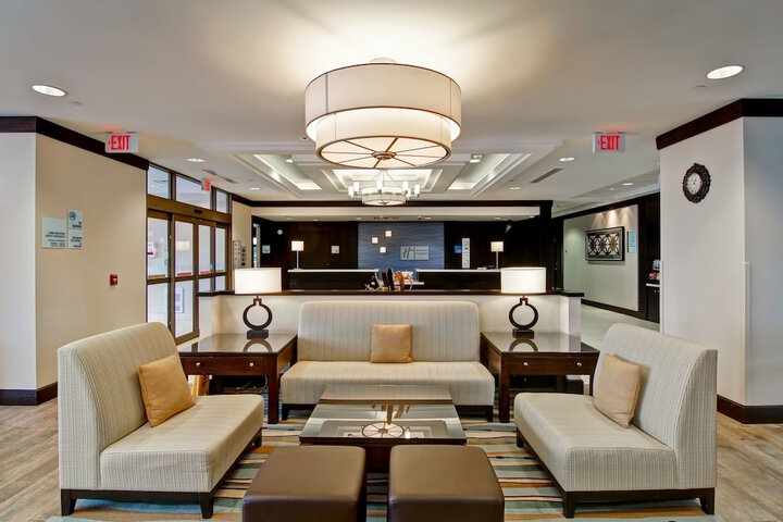 Hotel 9 of 74
