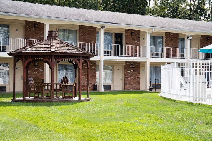 Hotel 5 of 27