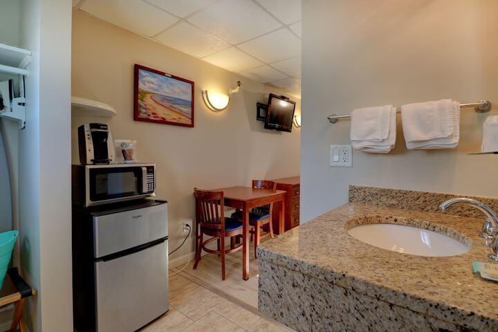 Atlantic Oceanfront Hotel
