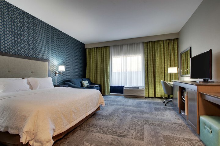 Room 35 of 72