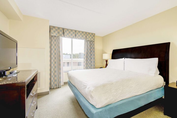 Room 14 of 37