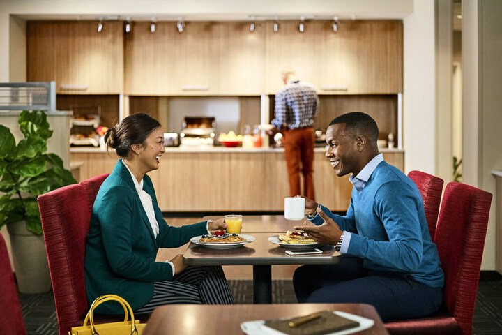 Breakfast/Coffee Service 42 of 46