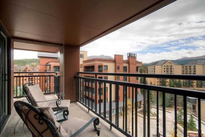 Terrace/Patio 36 of 37