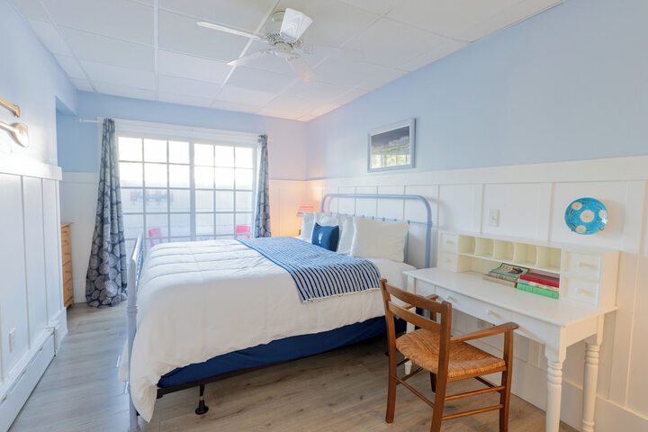 Room 34 of 68