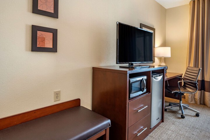 Room 16 of 51