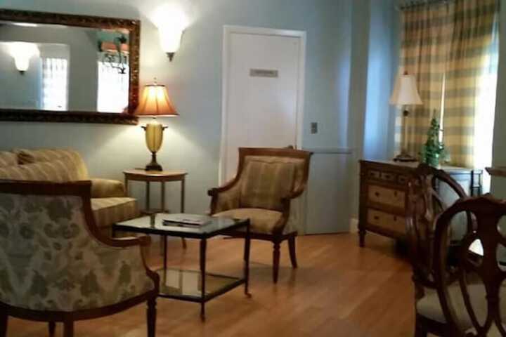 Room 17 of 39
