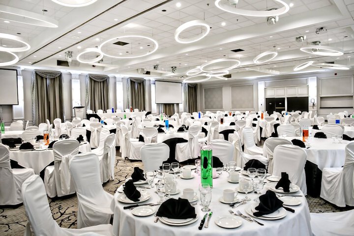 Crowne Plaza Kitchener-Waterloo by IHG
