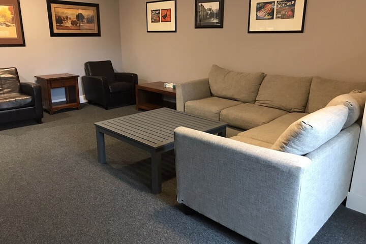 Blue Elk Inn