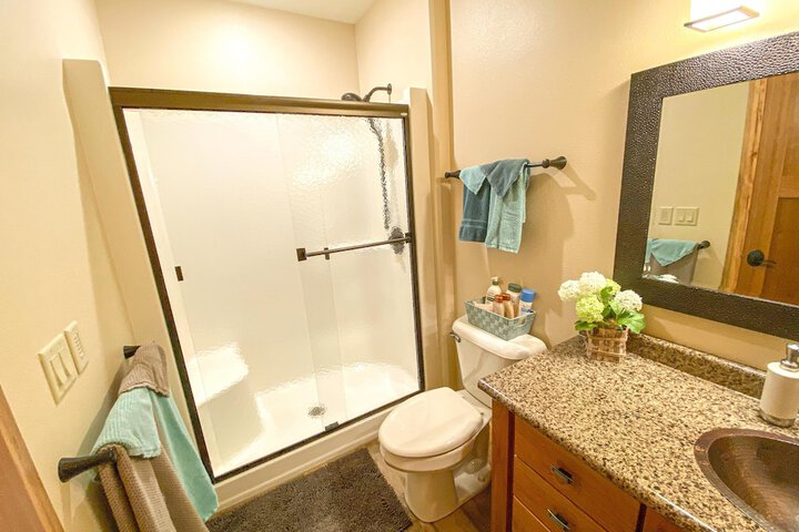 Room 10 of 26