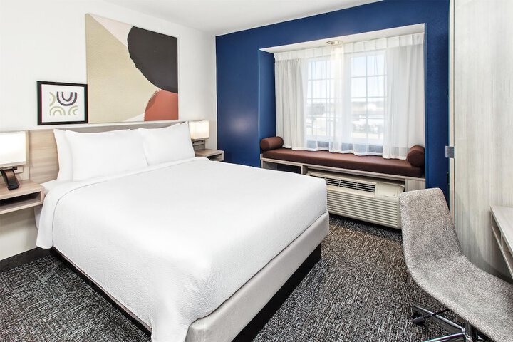 Spark by Hilton Rochester South