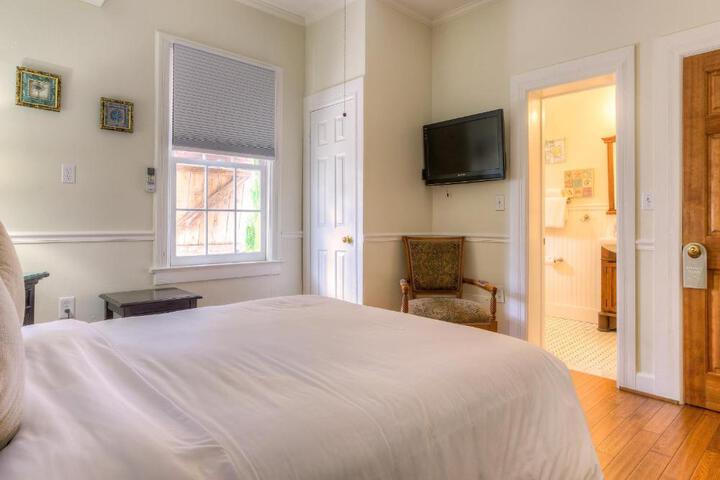 Key West Harbor Inn - Adults Only