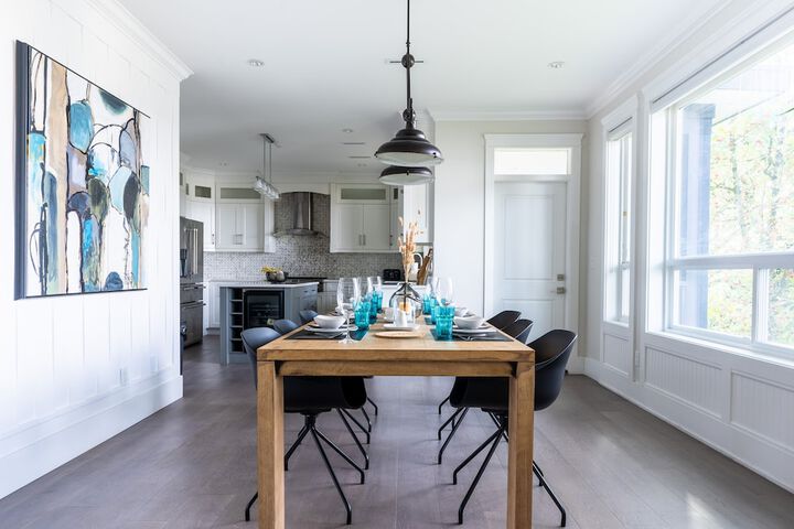 Luxury house with 3 bedrooms and 1 office