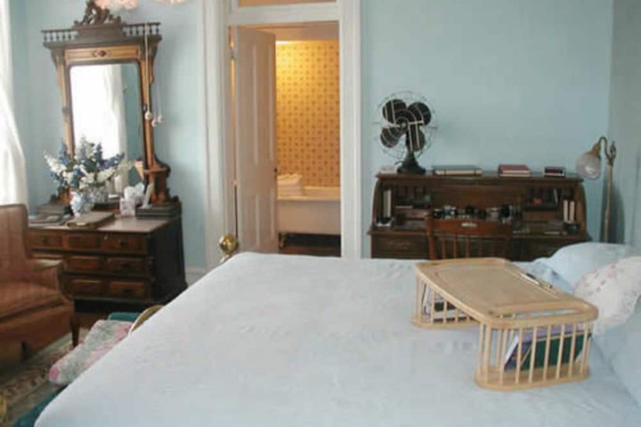 HERZOG MANSION