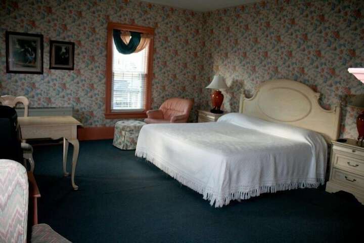 Room 22 of 42