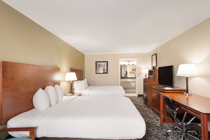 Room 10 of 23