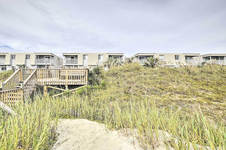 Cozy Ocean Isle Beach Condo Steps to the Beach!