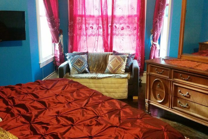 Room 12 of 36