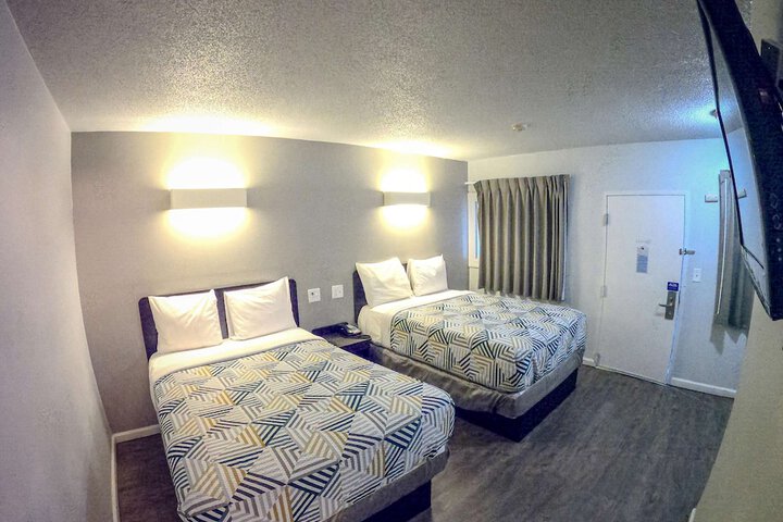 Room 21 of 50