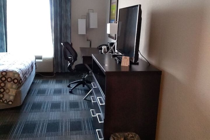 Room 22 of 30