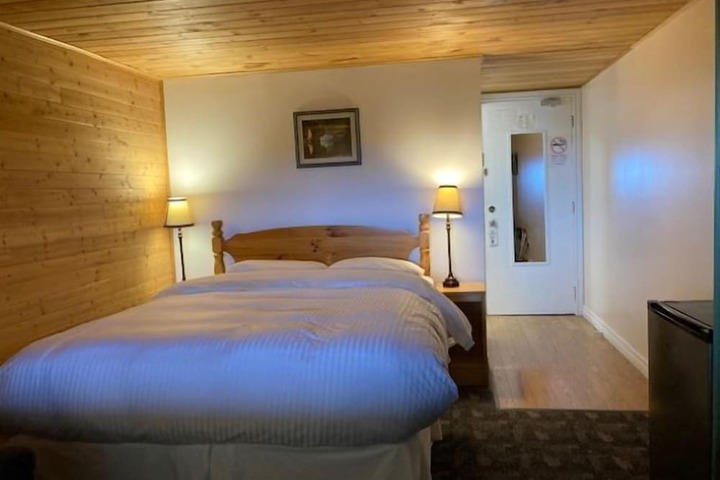 Room 15 of 39