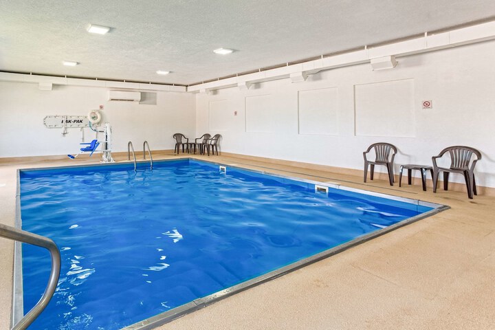 Pool 8 of 31