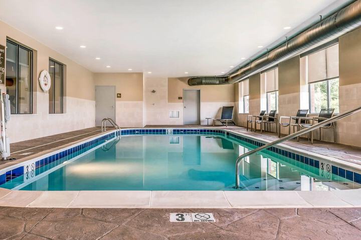 Comfort Suites Florence - Cincinnati South