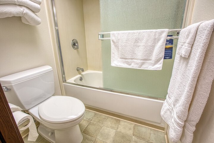 Room 11 of 30