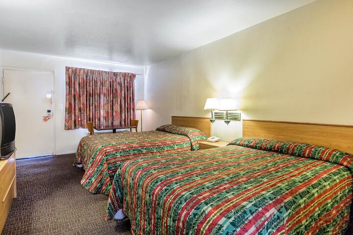 Room 18 of 22