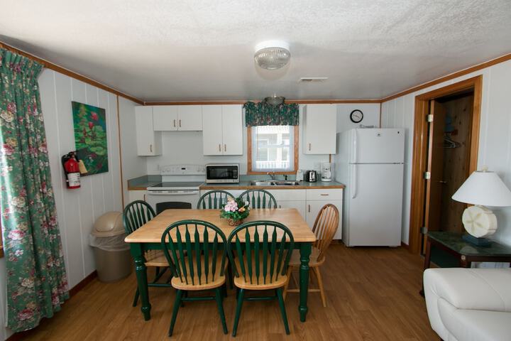 Room 153 of 199