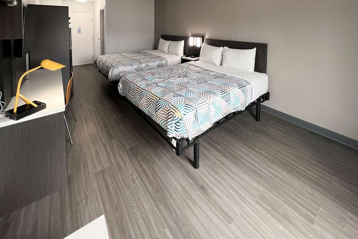 Room 11 of 44