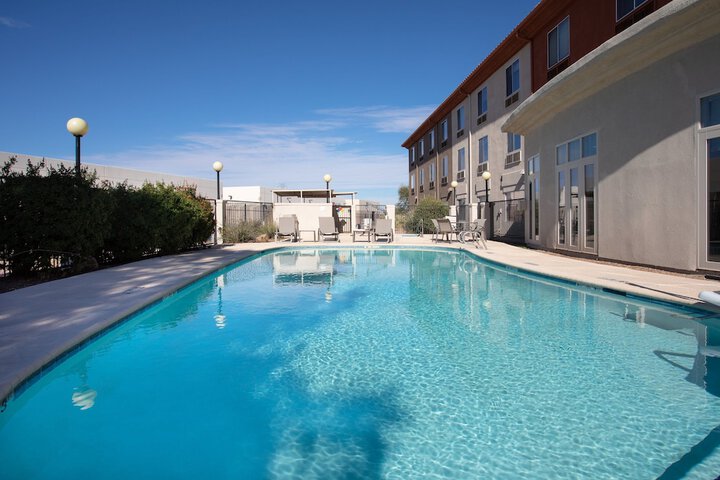 Pool 12 of 46