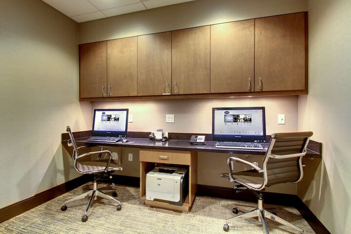 Hampton Inn & Suites Milwaukee West